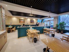 C12949阜康迎宾路电力公司对面220平餐厅转让