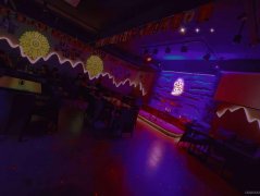 C12967位于阜康市二中对面经营中音乐餐厅转让