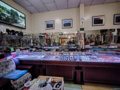 C13000七道湾南路85平玉器加工店转让