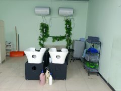 C13009位于昌吉市职业技术学院校区内经营中美发店转让