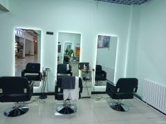 C13009位于昌吉市职业技术学院校区内经营中美发店转让