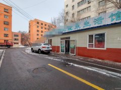 C13018五家渠忆景园小区95平超市转让