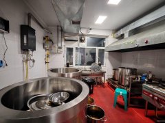 C13031米东区稻香南路130平卤味店转让