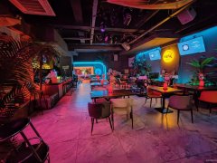 C13042米东区碱沟西路500平酒吧转让