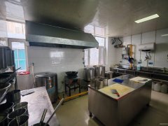 C13051阜康市瑶池明珠北门115平餐厅转让