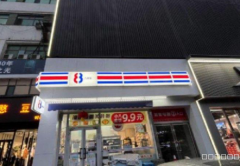 C13053位于昌吉市商城路亚中商圈经营中八点半转让