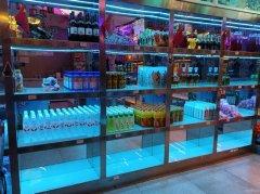 C13065位于阜康市天山南路经营中大型KTV会所转让