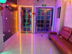 C13065位于阜康市天山南路经营中大型KTV会所转让