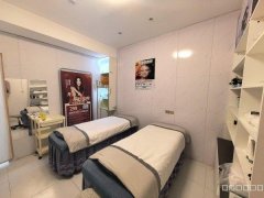 C13106迎宾路莱茵庄园经营中美容护肤美体店转让