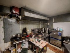 C13110嘉和园边上小道外卖店车转让