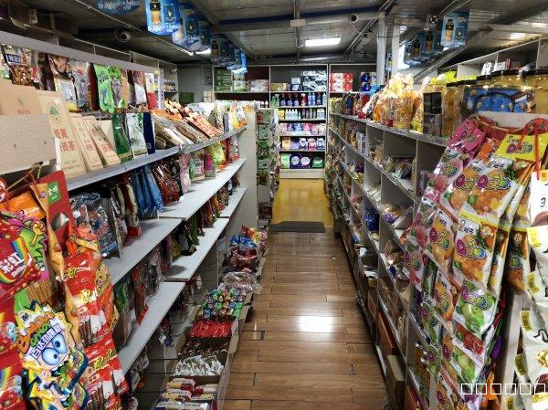 C13147店面转让 位于阜康市有色苑小区超市转让 C13147店面转让 位于阜康市有色苑小区超市转让