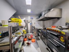 C13120米东区德睿学府餐厅转让