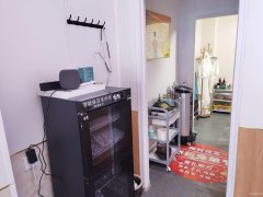 C13129开发区洞庭路香槟水岸大门口营业中美容养生馆转让