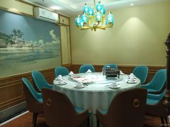 C13132位于五家渠贝鸟语诚经营中餐饮旺铺转让