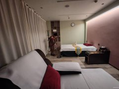 C13133华润万家240平养生馆转让