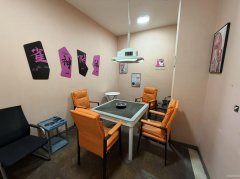 C13137美林花园出口停车场150平棋牌室转让