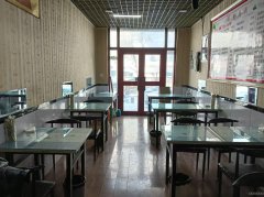 C13166位于阜康市新城花园一期临街商铺出租